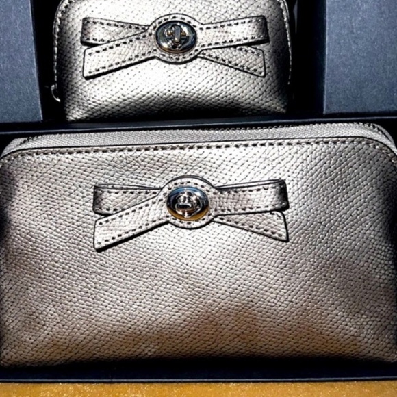 Coach pebble leather pewter Cosmetic Bag Duo cosmetic accessories and coin purse - Picture 1 of 9